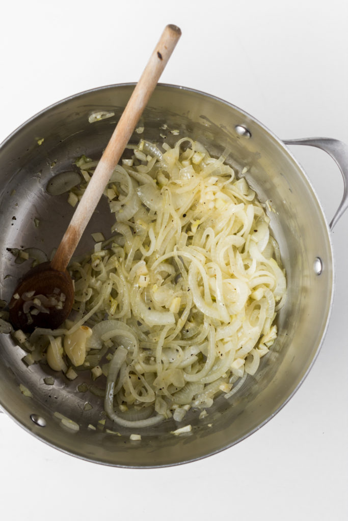 farro soup with cabbage and onion With Spice