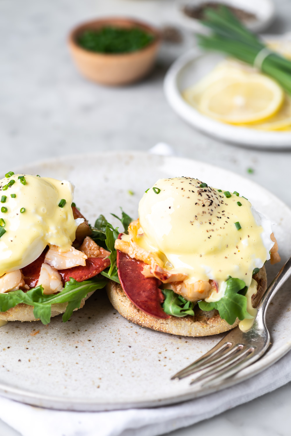 Eggs benedict on roasted brown mushrooms recipe