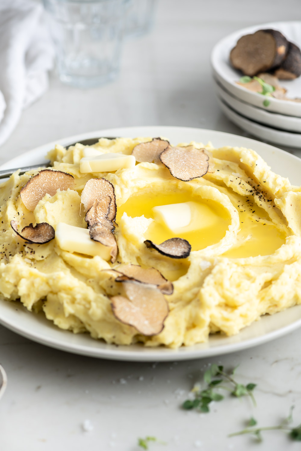 how-to-make-truffle-mashed-potatoes.jpg