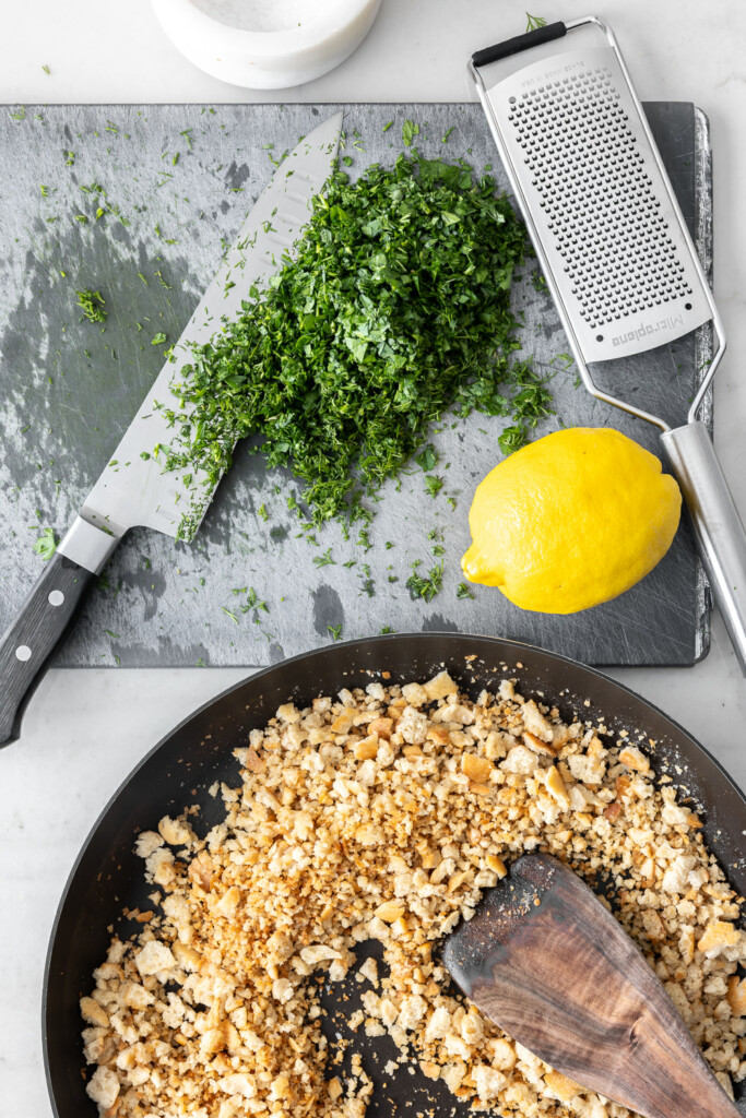 1_make herb lemon breadcrumb topping