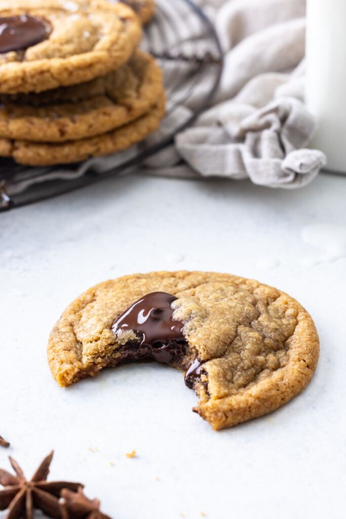 chewy pumpkin chocolate chip cookies